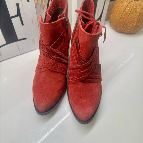 Naughty Monkey Red Suede Tassel Ankle Booties – Women’s 7.5 - Picture 6 of 8
